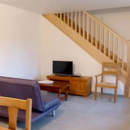 Vakantiehuis Maison Accueillante A Avec Piscine Partagee Nant