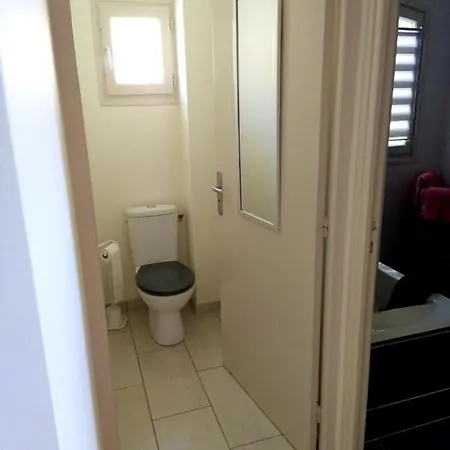 Σπίτι διακοπών Maison Accueillante A Avec Piscine Partagee *