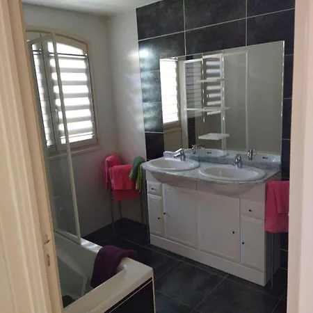 Hébergement de vacances Maison De 3 Avec Piscine Partagee Jardin Amenage Et Wifi A Nant